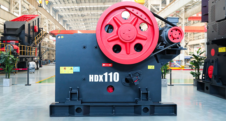 HDX系列德版颚式破碎机实拍图3